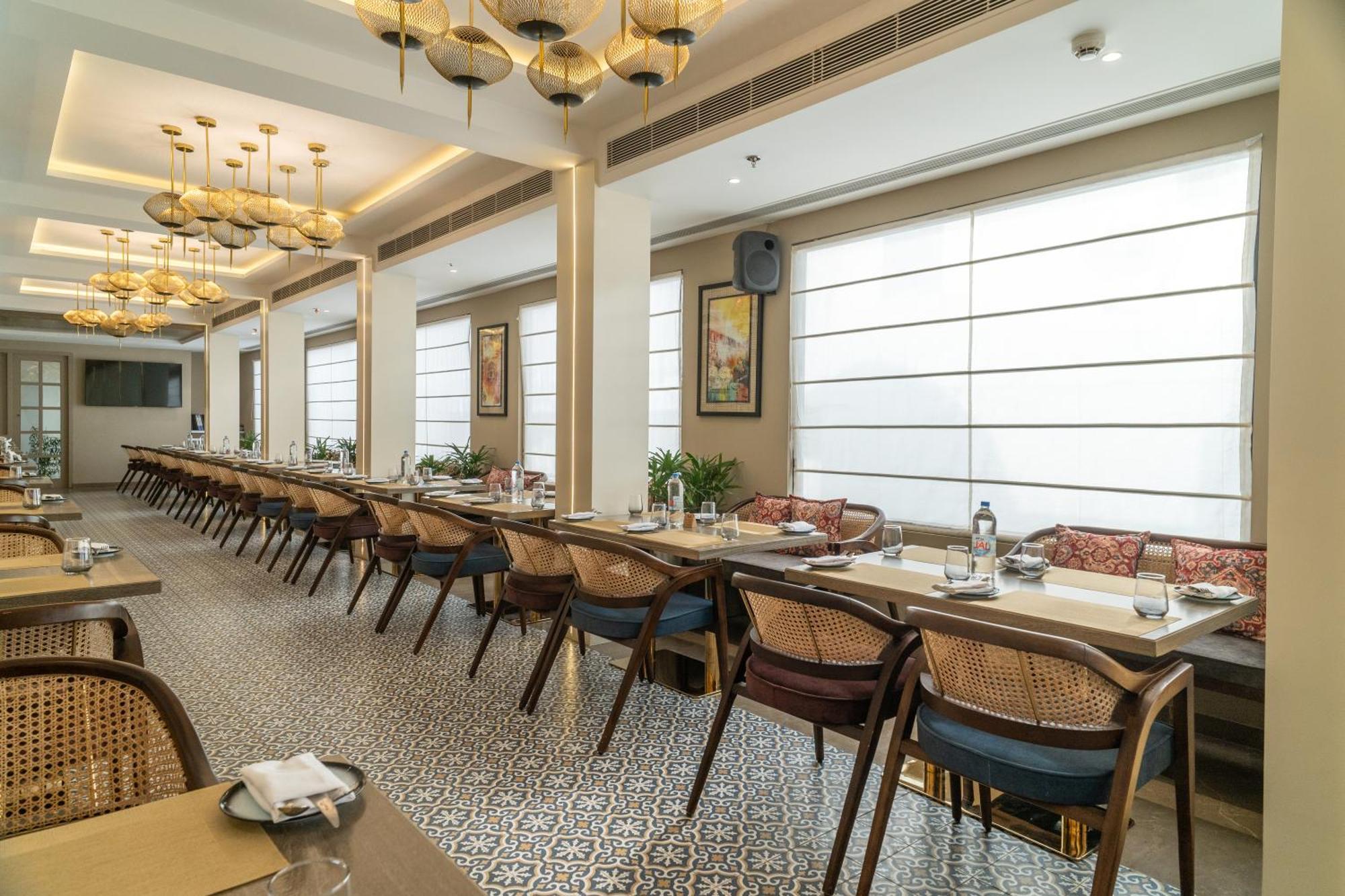 Regenta Place Amritsar By Royal Orchid Hotels Limited Bagian luar foto